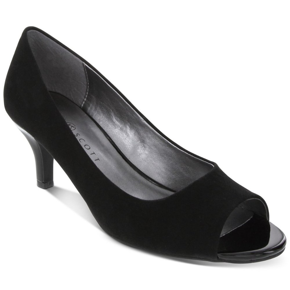 Karen Scott NWT Mory Peep-Toe Pumps